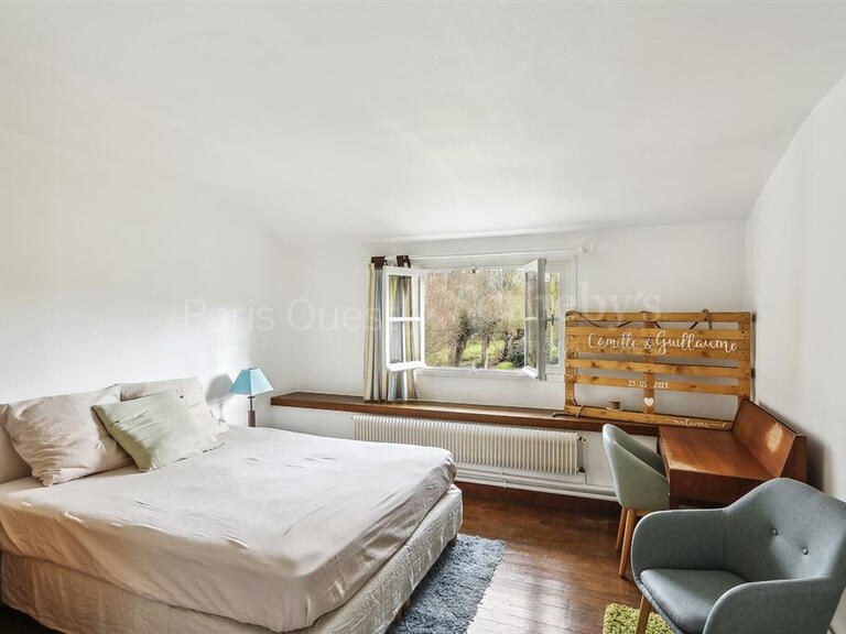 Sale House Prunay-en-Yvelines - 8 bedrooms