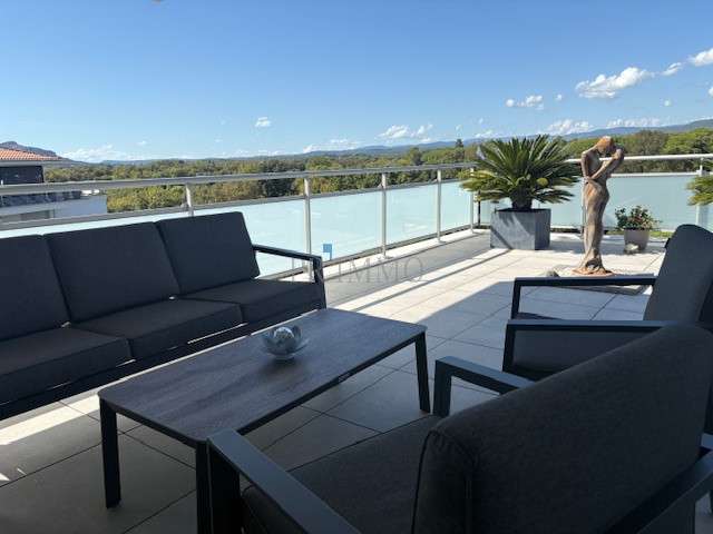 Apartment Puget-sur-Argens - 3 bedrooms - 105m²