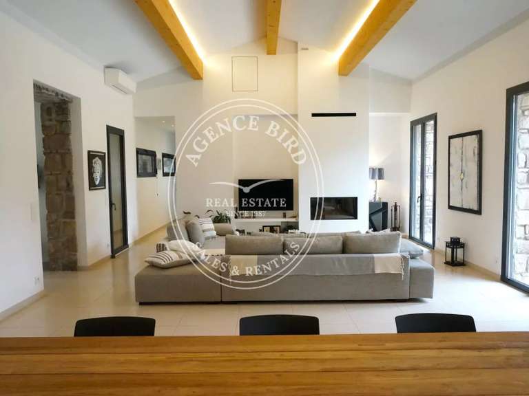 Maison Puget-sur-Argens - 2 chambres - 300m²