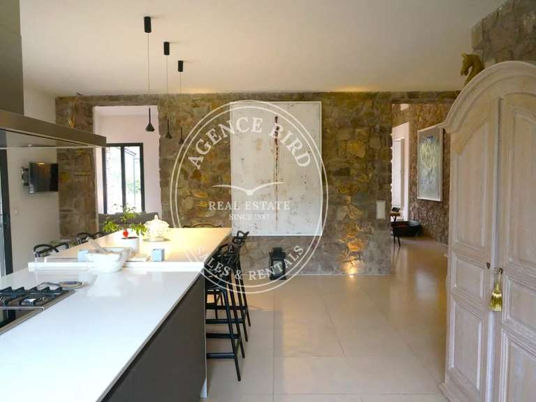 Maison Puget-sur-Argens - 2 chambres - 300m²