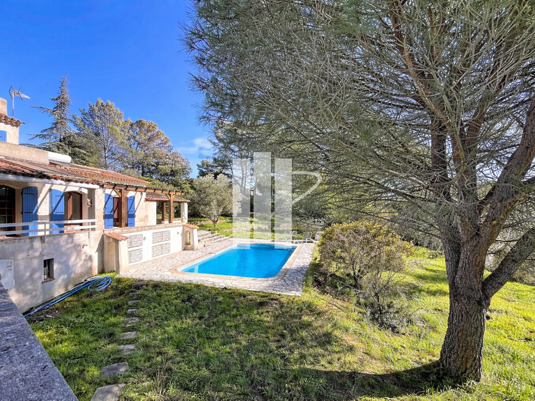 House Puget-sur-Argens - 4 bedrooms - 143m²
