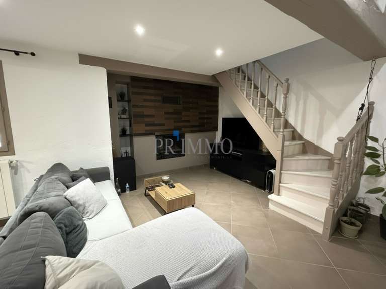 House Puget-sur-Argens - 3 bedrooms - 135m²