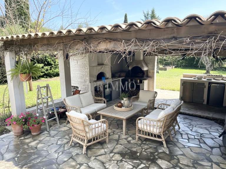 House Puget-sur-Argens - 3 bedrooms - 135m²
