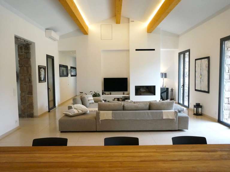 House Puget-sur-Argens - 2 bedrooms - 300m²