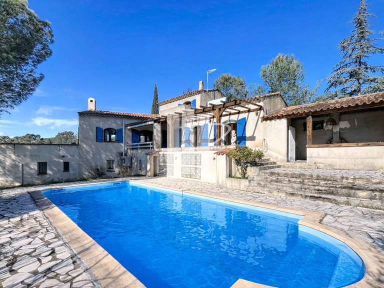 Maison Puget-sur-Argens - 4 chambres - 143m²