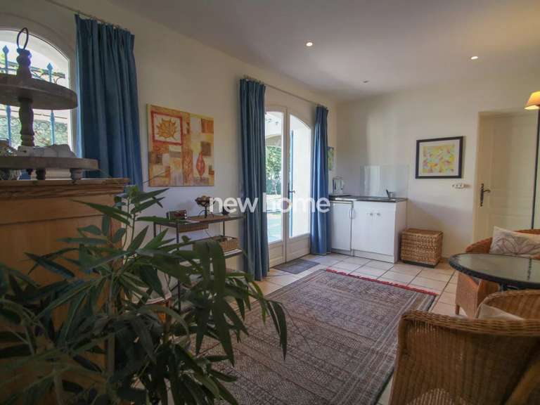 Maison Puget-sur-Argens - 4 chambres - 250m²