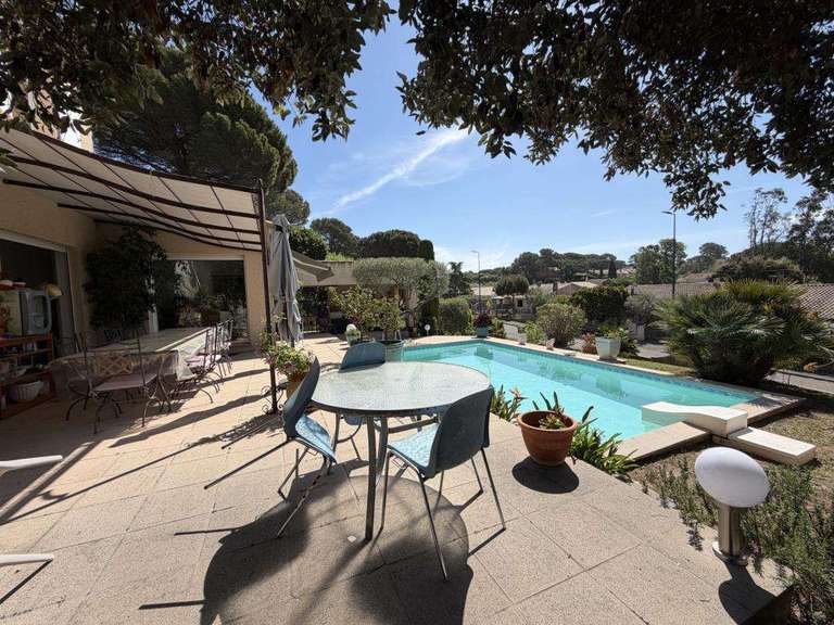 Maison Puget-sur-Argens - 4 chambres