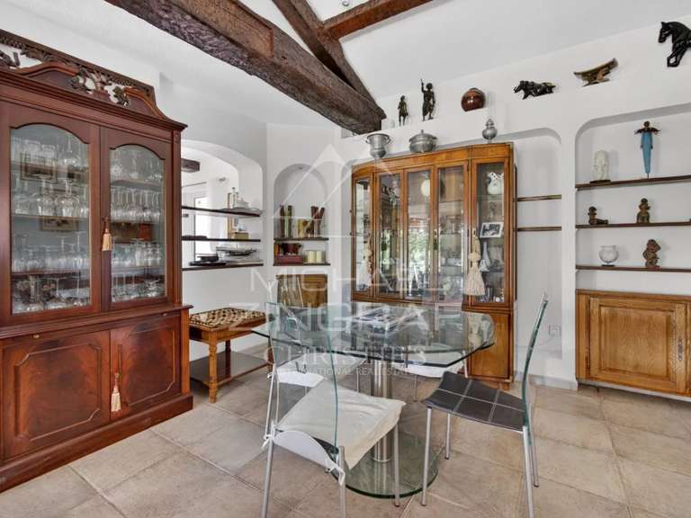 Propriété Puget-sur-Argens - 7 chambres - 425m²