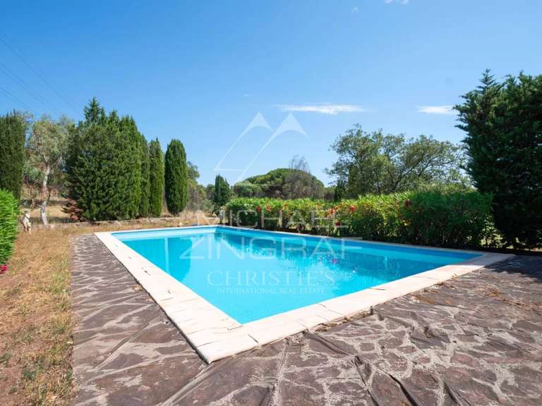 Propriété Puget-sur-Argens - 7 chambres - 425m²