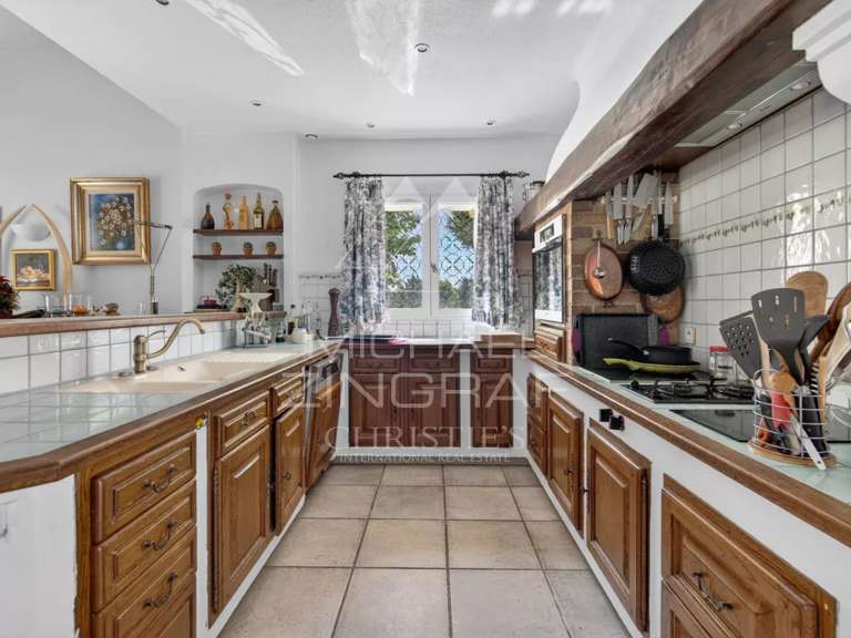Propriété Puget-sur-Argens - 7 chambres - 425m²