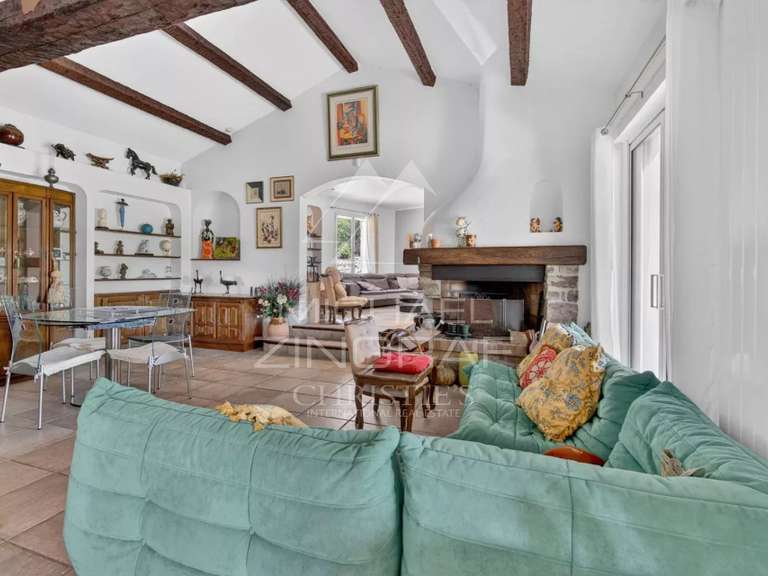 Propriété Puget-sur-Argens - 7 chambres - 425m²