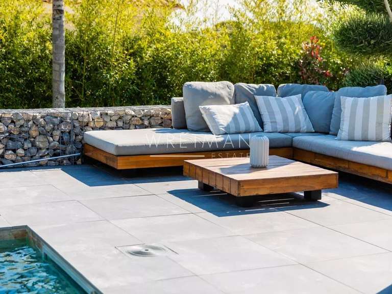 Villa Puget-sur-Argens - 4 chambres - 205m²