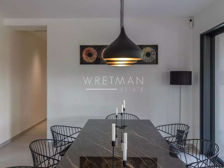 Villa Puget-sur-Argens - 4 chambres - 205m²