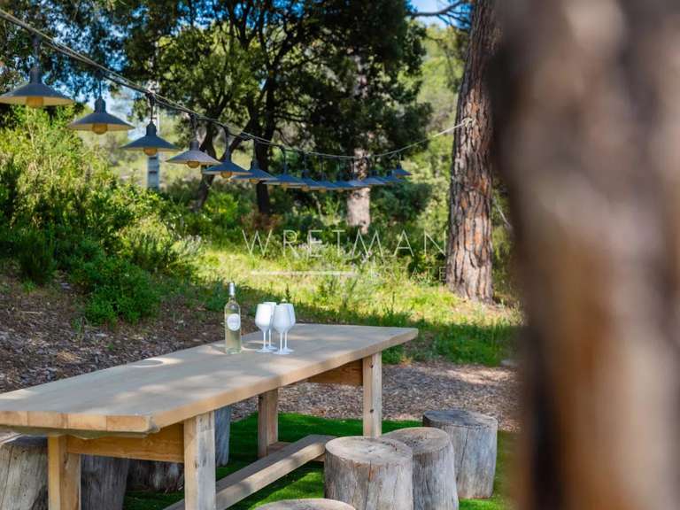 Villa Puget-sur-Argens - 4 chambres - 205m²