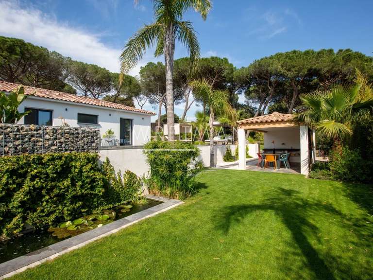 Villa Puget-sur-Argens - 4 chambres - 205m²