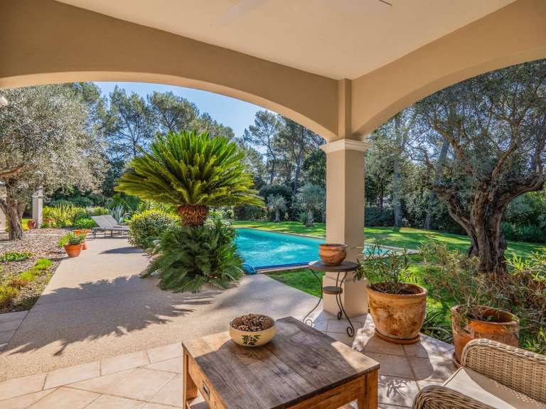 Villa Puget-sur-Argens - 3 chambres - 336m²
