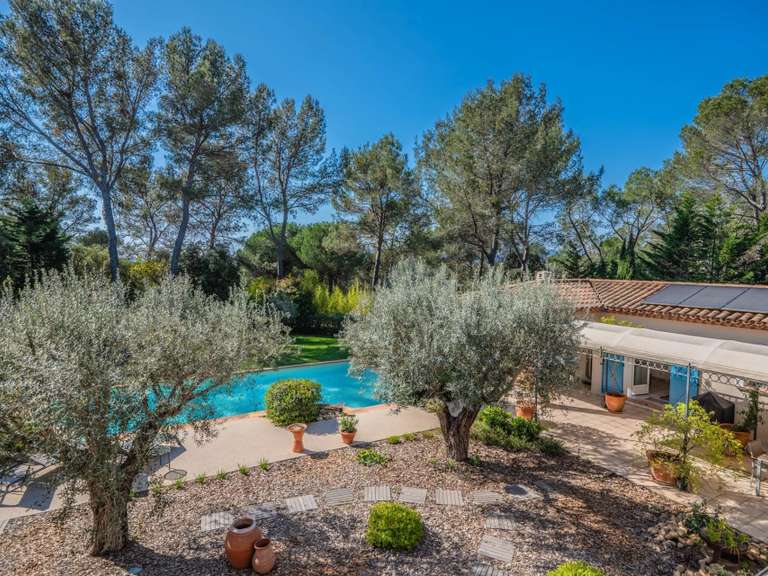 Villa Puget-sur-Argens - 3 chambres - 336m²