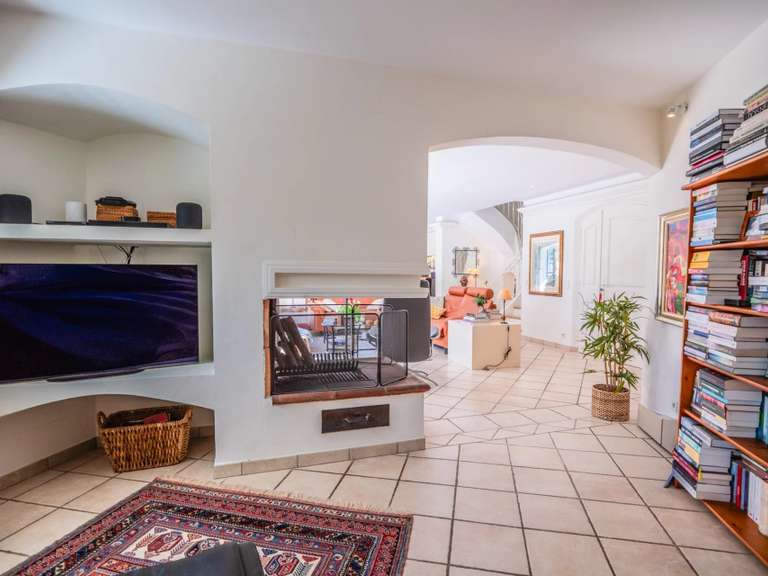 Villa Puget-sur-Argens - 3 chambres - 336m²