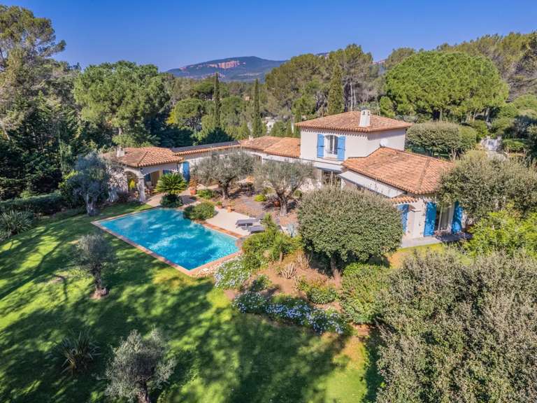 Villa Puget-sur-Argens - 3 chambres - 336m²