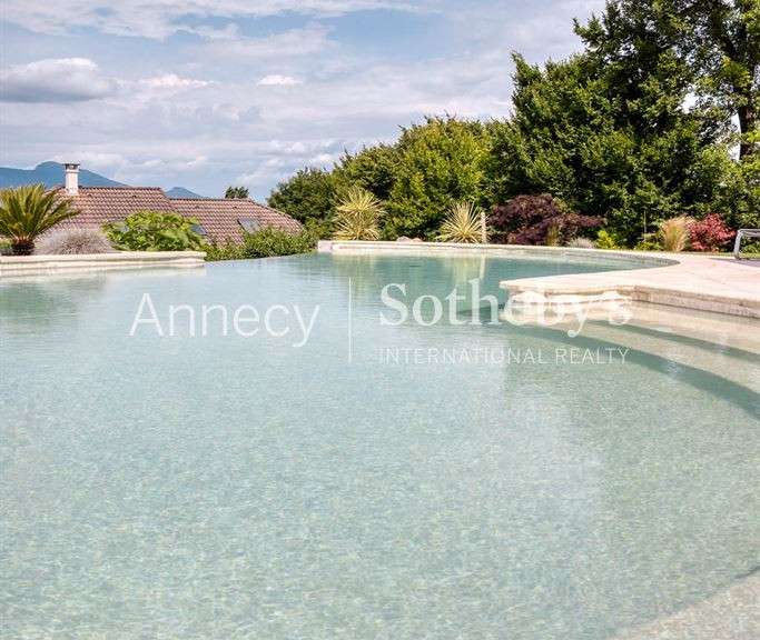 Maison Pugny-Chatenod - 4 chambres - 182m²