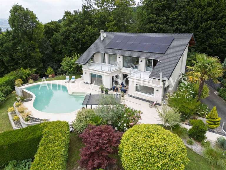 Maison Pugny-Chatenod - 4 chambres - 182m²