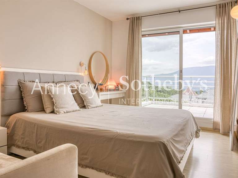 Maison Pugny-Chatenod - 4 chambres - 182m²