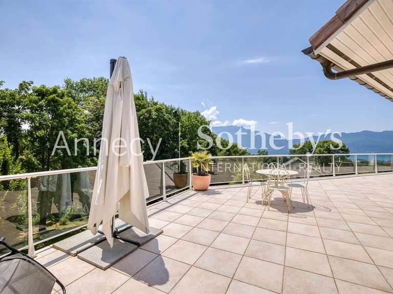 Maison Pugny-Chatenod - 3 chambres - 190m²