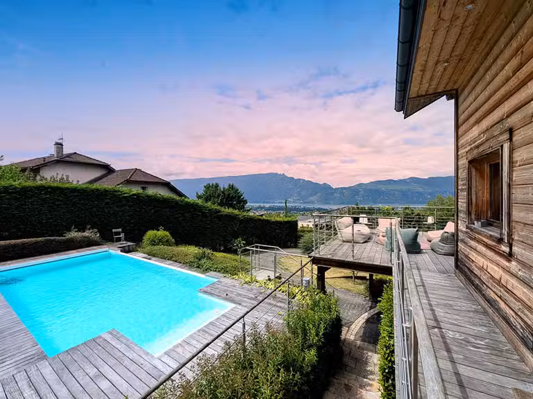 Maison Pugny-Chatenod - 3 chambres - 220m²