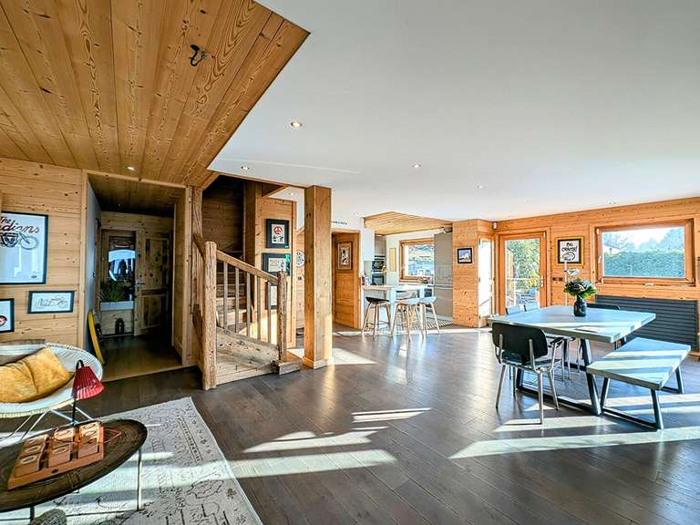 Maison Pugny-Chatenod - 3 chambres - 220m²