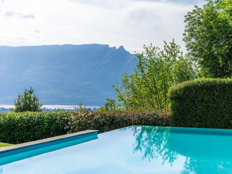Maison Pugny-Chatenod - 4 chambres - 326m²