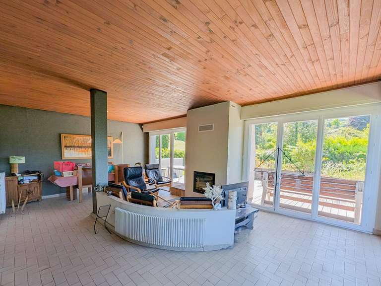 Maison Pugny-Chatenod - 6 chambres - 228m²