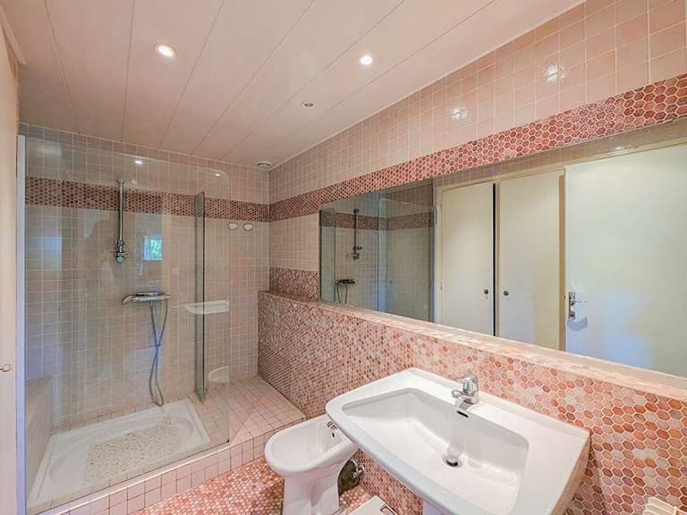 Maison Pugny-Chatenod - 6 chambres - 228m²