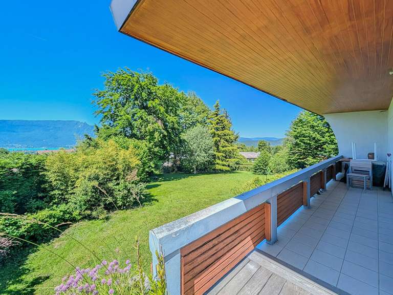 Maison Pugny-Chatenod - 6 chambres - 228m²