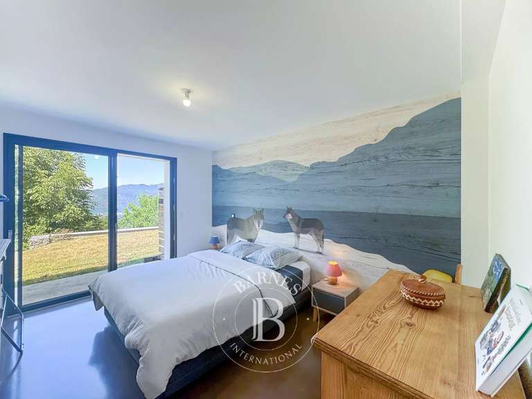 Maison Pugny-Chatenod - 5 chambres - 224m²
