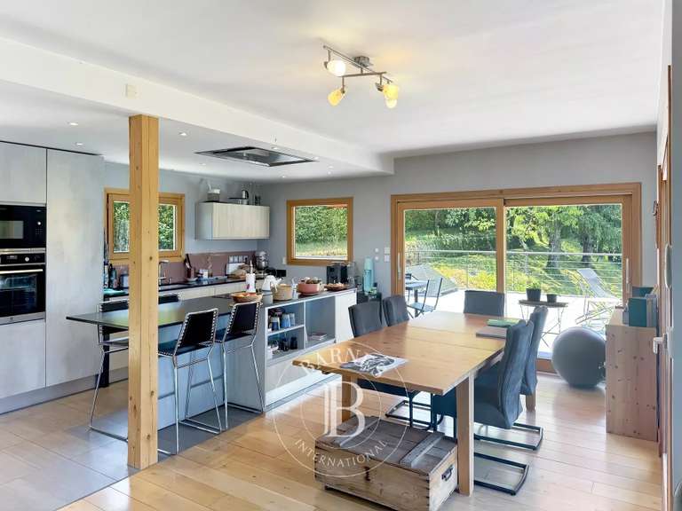 Maison Pugny-Chatenod - 5 chambres - 224m²