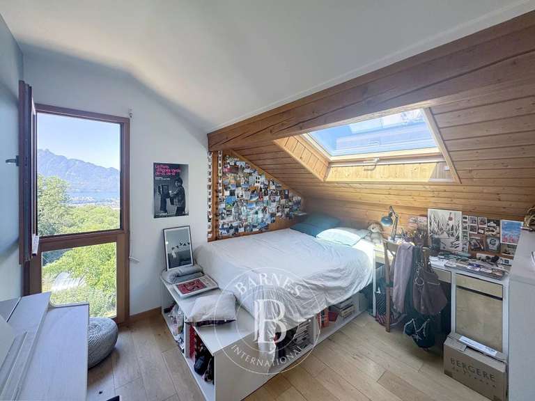 Maison Pugny-Chatenod - 5 chambres - 224m²