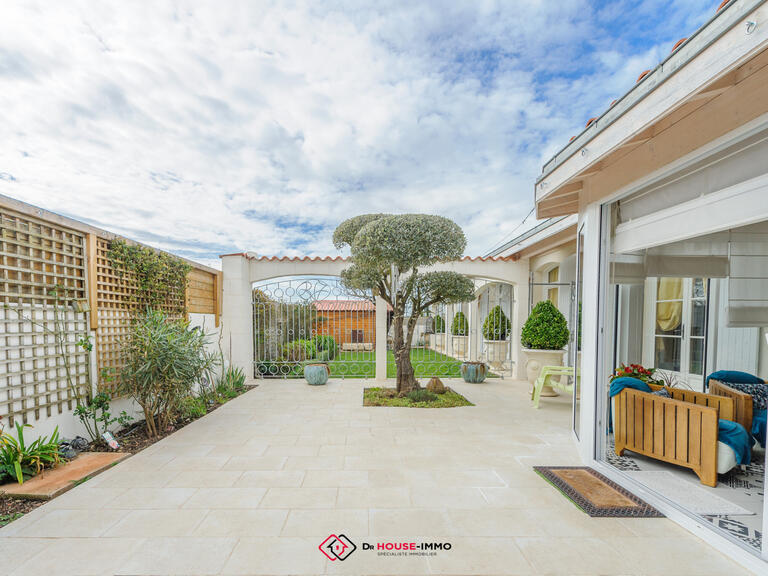 Villa Puilboreau - 3 chambres - 221m²