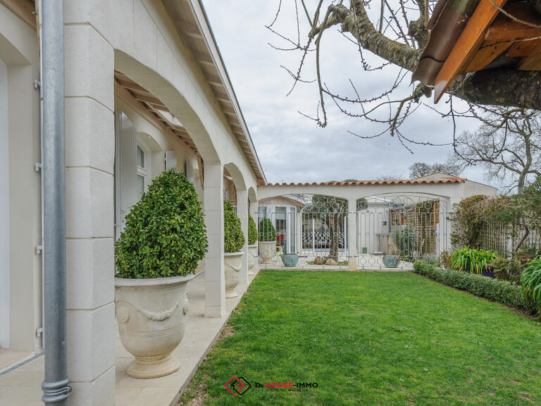 Villa Puilboreau - 3 chambres - 221m²