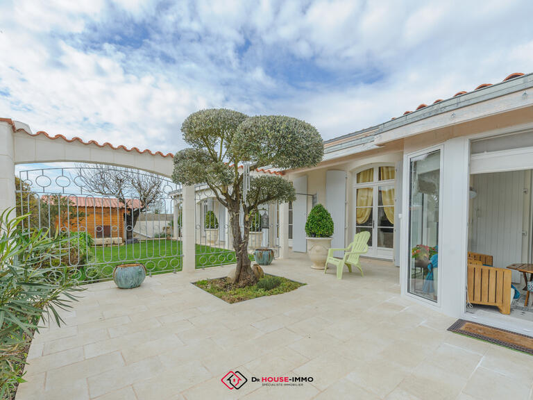 Villa Puilboreau - 3 chambres - 221m²