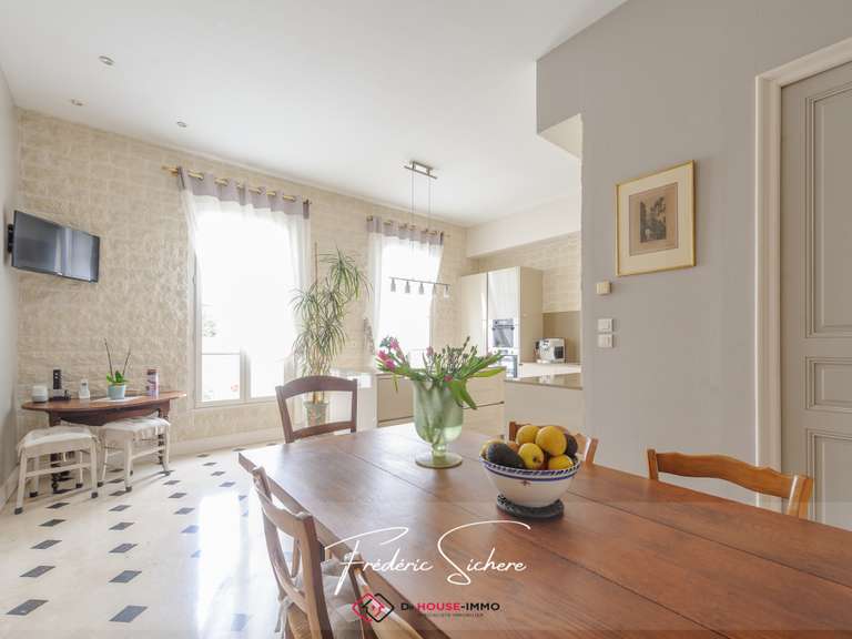 Villa Puilboreau - 3 chambres - 221m²