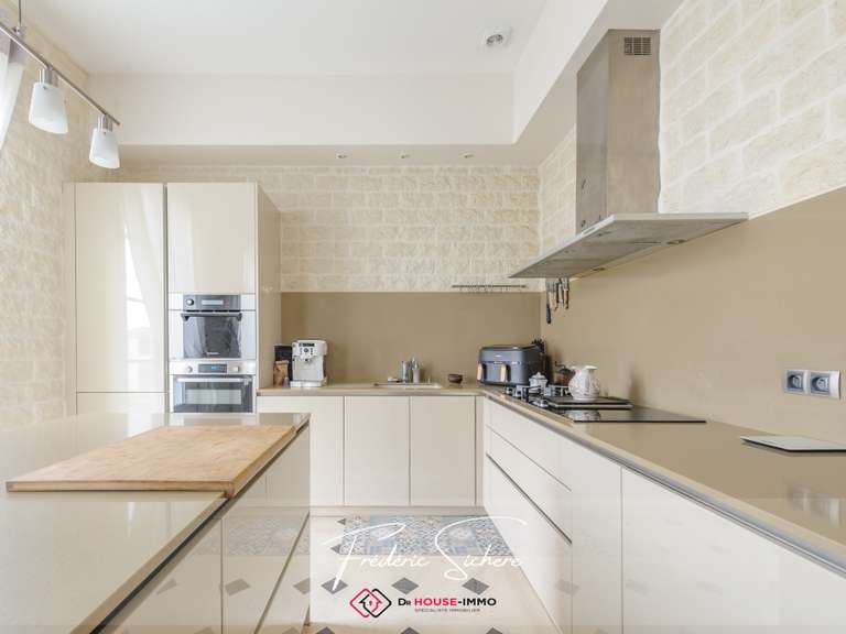 Villa Puilboreau - 3 chambres - 221m²