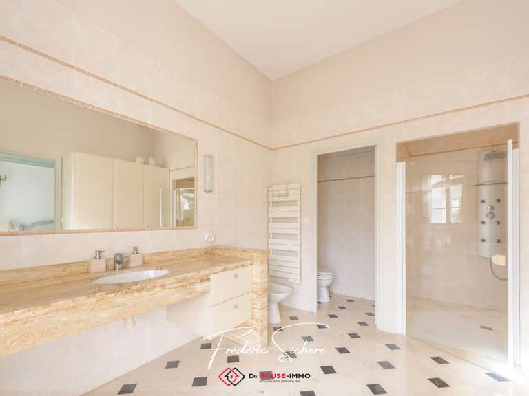 Villa Puilboreau - 3 chambres - 221m²