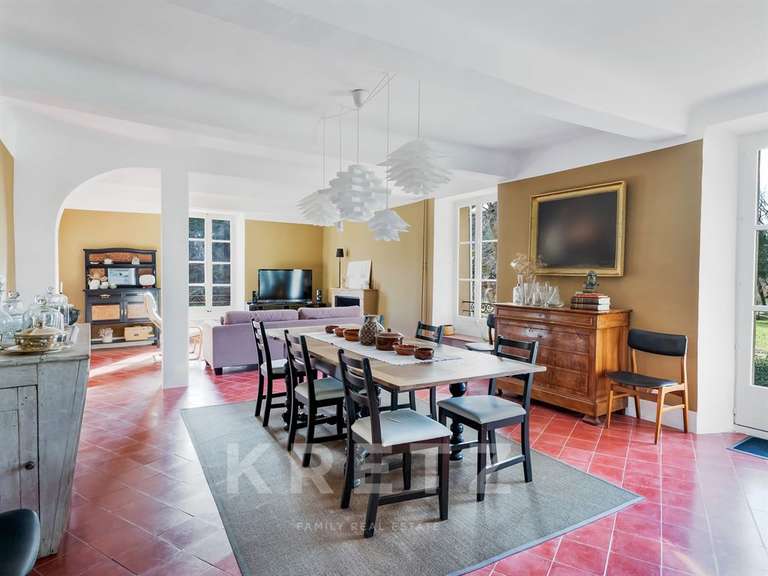 Maison Puimoisson - 11 chambres - 500m²