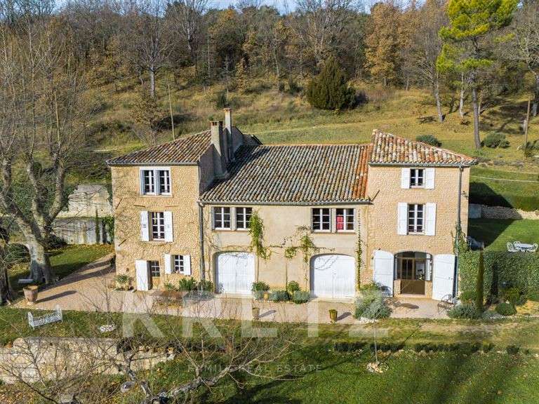 Maison Puimoisson - 11 chambres - 500m²