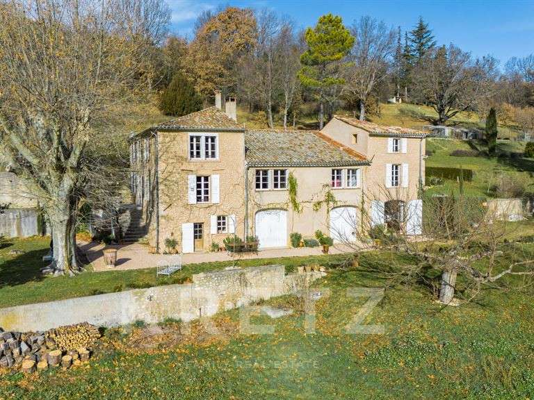 Maison Puimoisson - 11 chambres - 500m²
