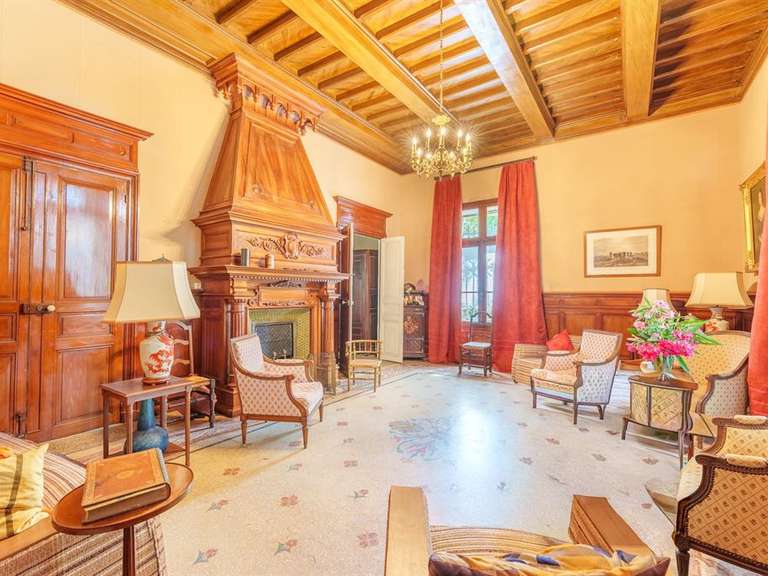 Domaine viticole Puisserguier - 18 chambres - 781m²
