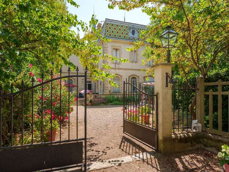 Domaine viticole Puisserguier - 18 chambres - 781m²