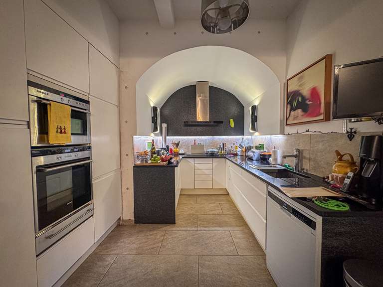 House Pujaut - 5 bedrooms - 155m²