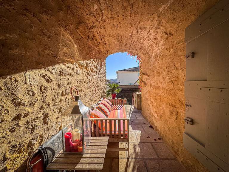 House Pujaut - 5 bedrooms - 155m²