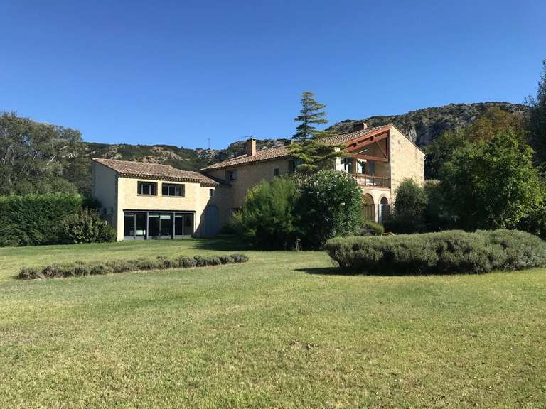 Maison Pujaut - 4 chambres - 313m²